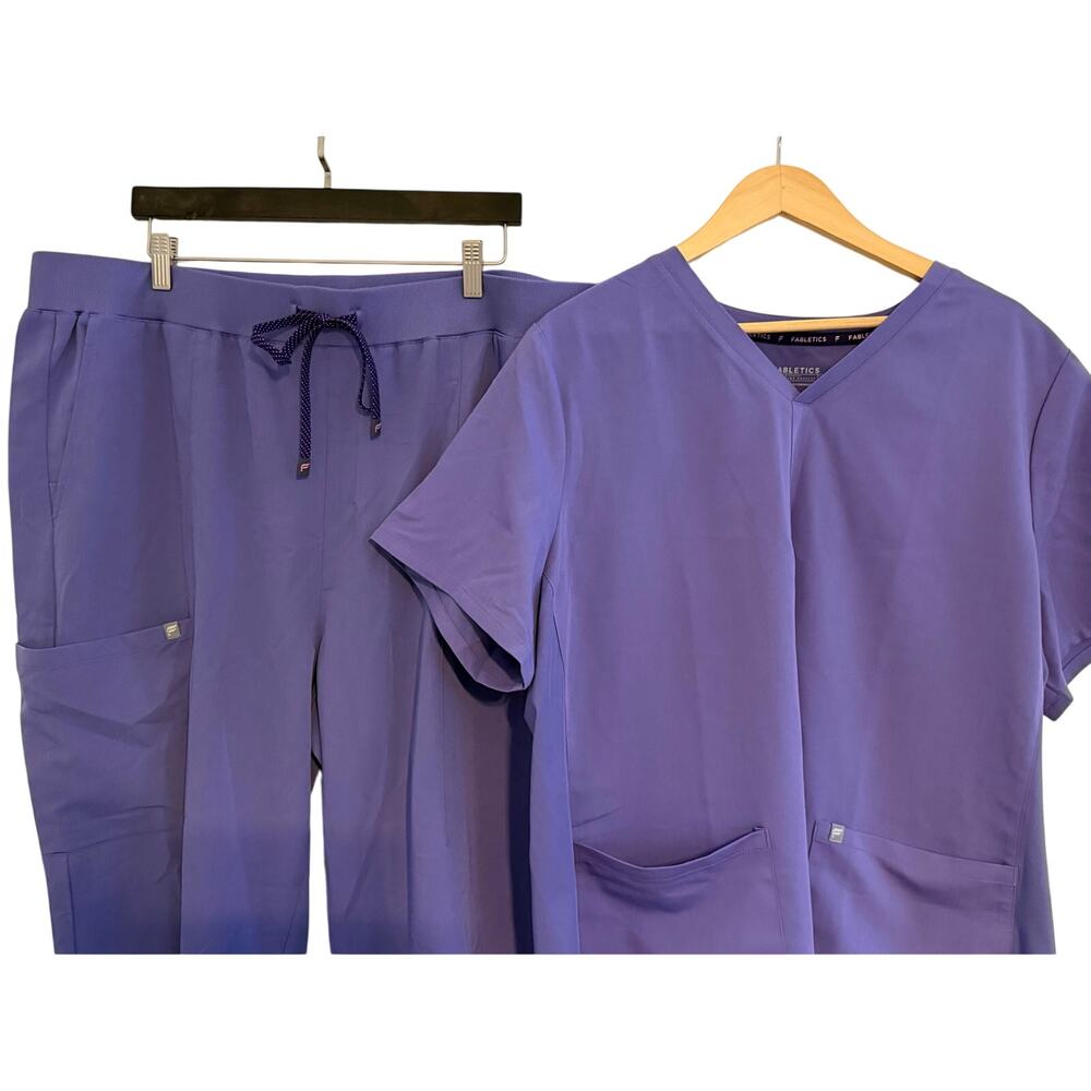 NWT Fabletics Scrub Set Method Flex Top High Rise… - image 4